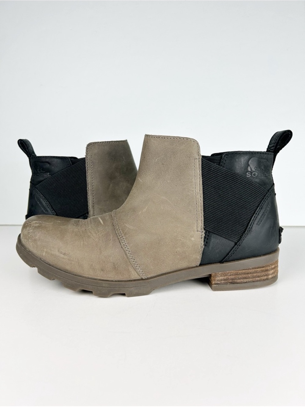 Sorel Emelie Chelsea Quarry Black Leather Waterproof Booties Ankle Boots